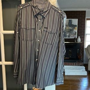 Shirt XXL Rocawear button down and button up sleeves